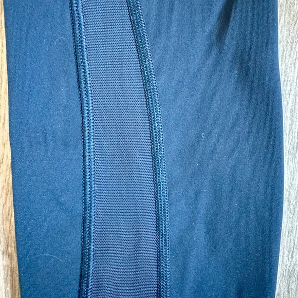 Lululemon Navy Blue Activewear Pants SZ:4 - Picture 4 of 8